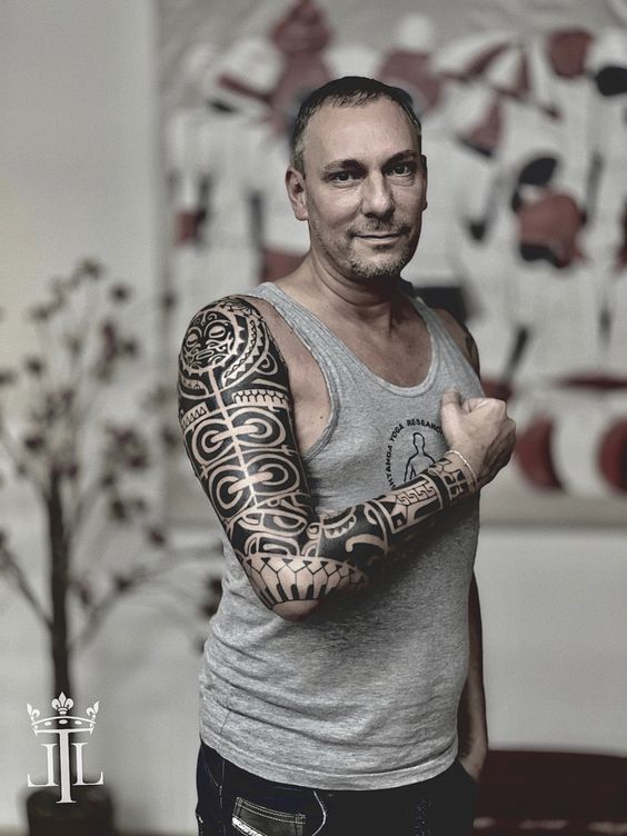 Maori Tattoo Tattoo Studio Bern Lebende Legend Tattoo