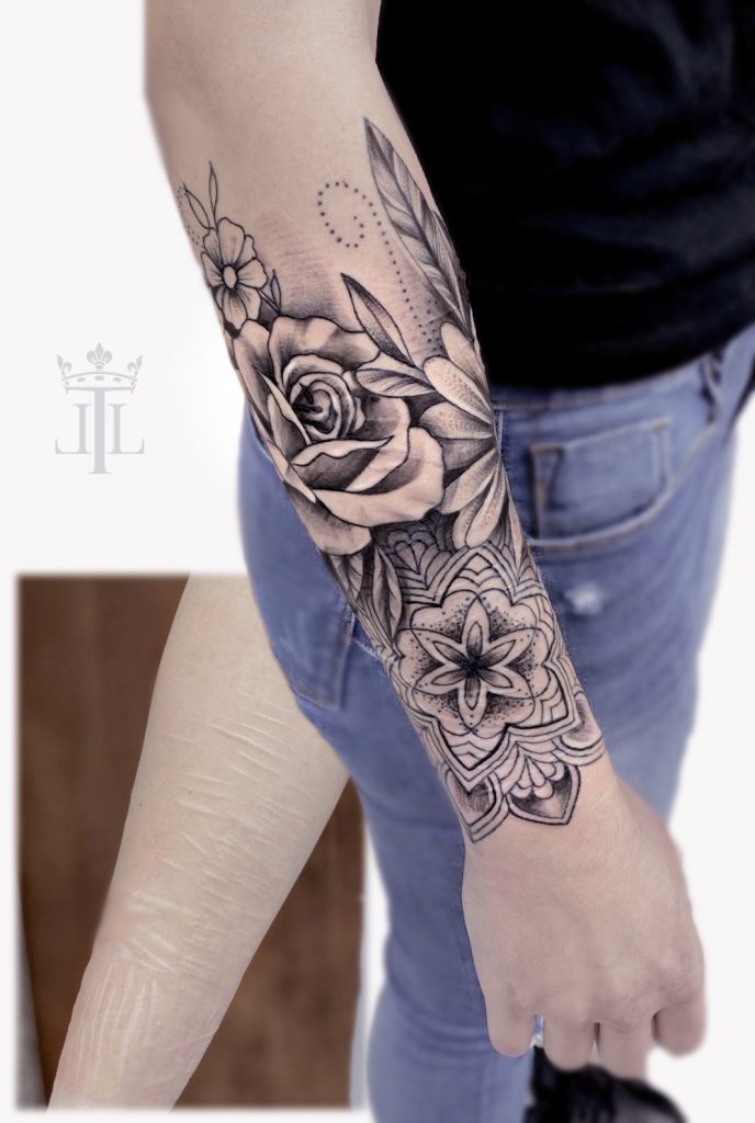 Cover Up Tattoo Tattoo Studio Bern Lebende Legend Tattoo